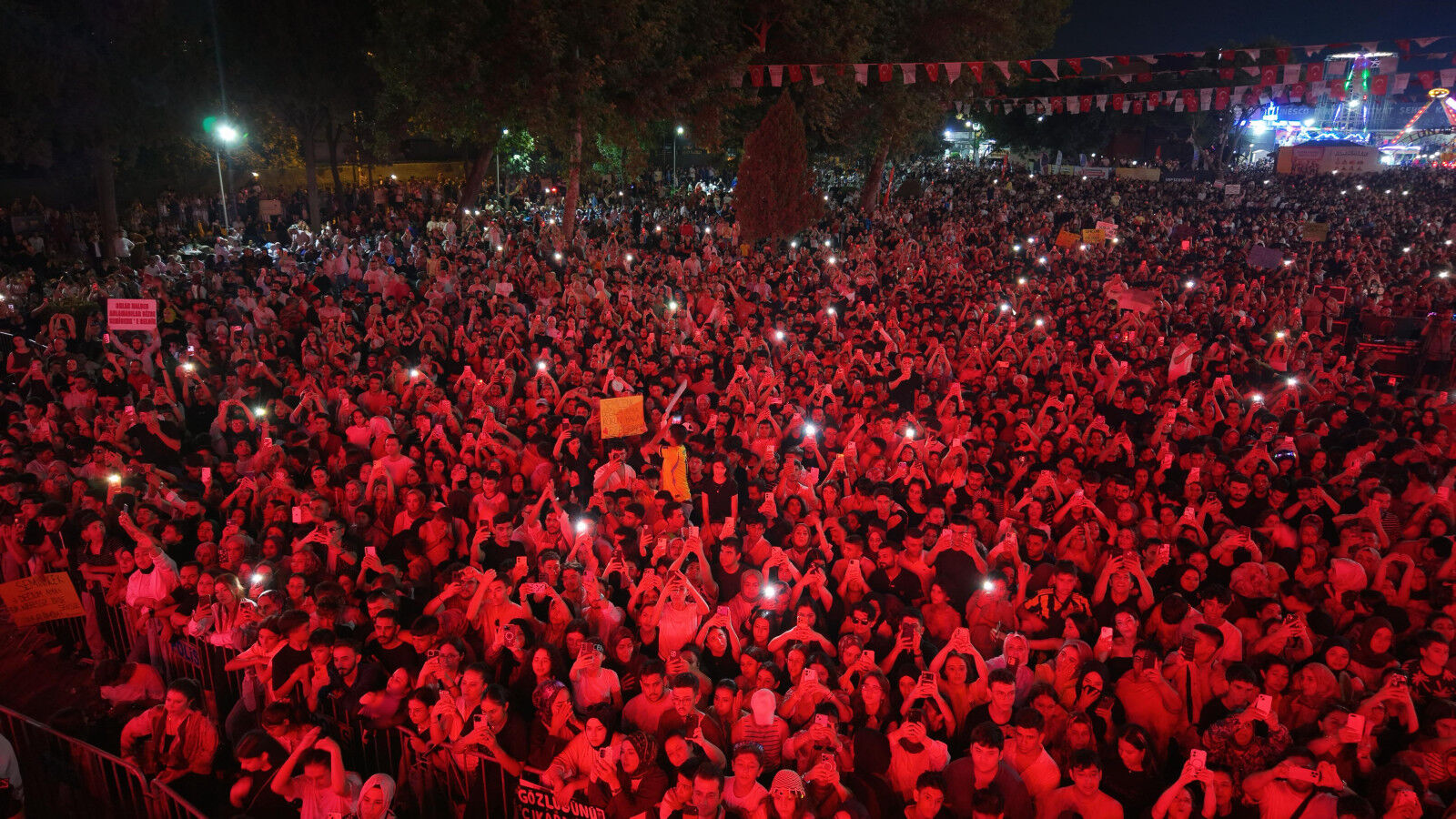Kahramanmaraş Semicenk’le Coştu! Ağustos Fuarı’nda Rekor Katılım