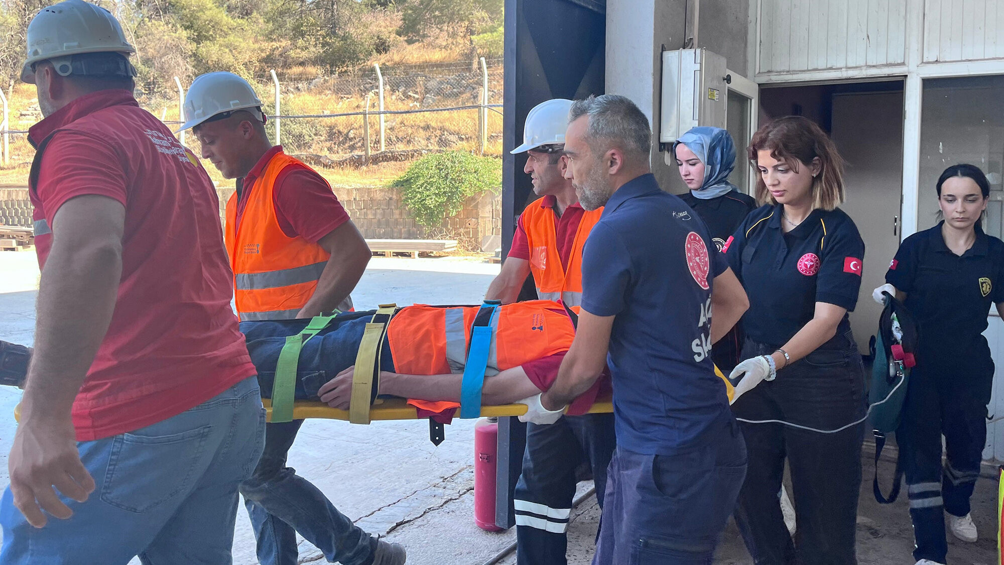 Büyükşehirden Gerçeği Aratmayan Yangın ve Kurtarma Tatbikatı