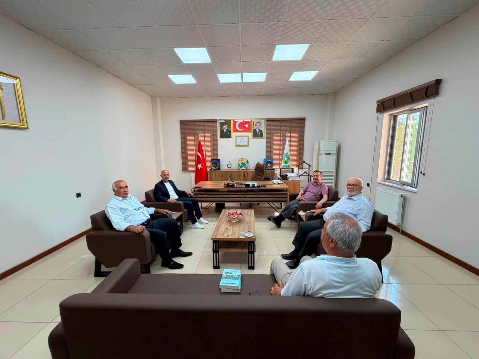 Yerel Yöneticilerden Başkan Koray Kıraç’a Nezaket Ziyareti1