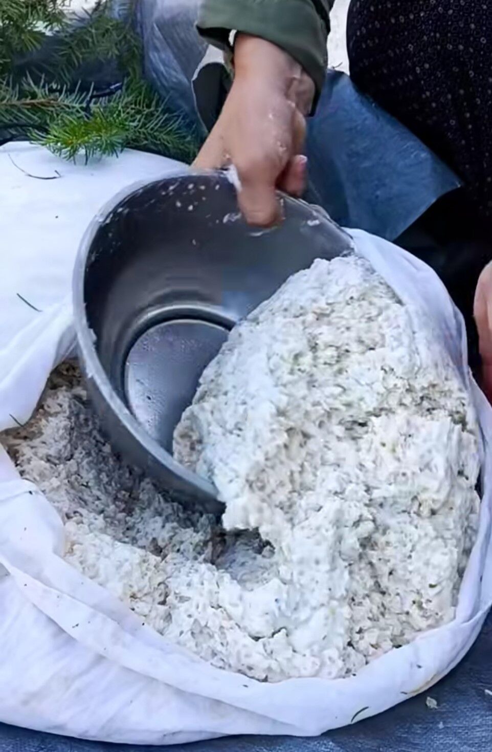 Yüzyıllık Tarhana Geleneği Yeniden Canlandı Çığşar’da İmece Usulü Hazırlık Başladı (3)
