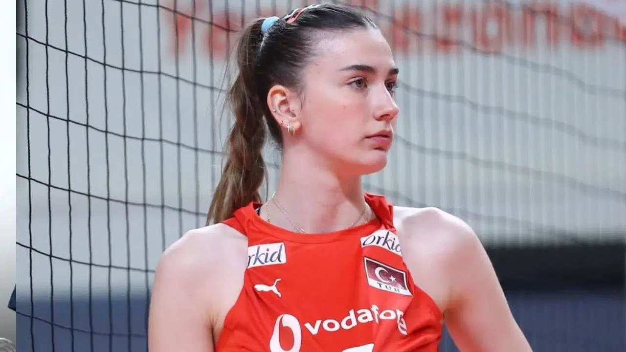 Dilay Özdemir Kimdir, Kaç Yaşında? Dilay Özdemir Hangi Takımda Oynuyor, Mevkisi Ne?