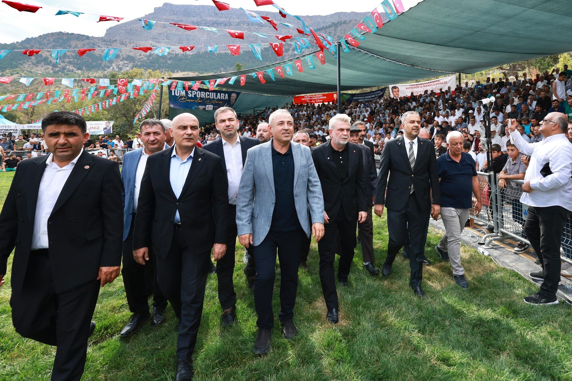 20 Yıl Sonra Kertmen’de Kurulan Er Meydanının Başpehlivanları Belli Oldu (3)