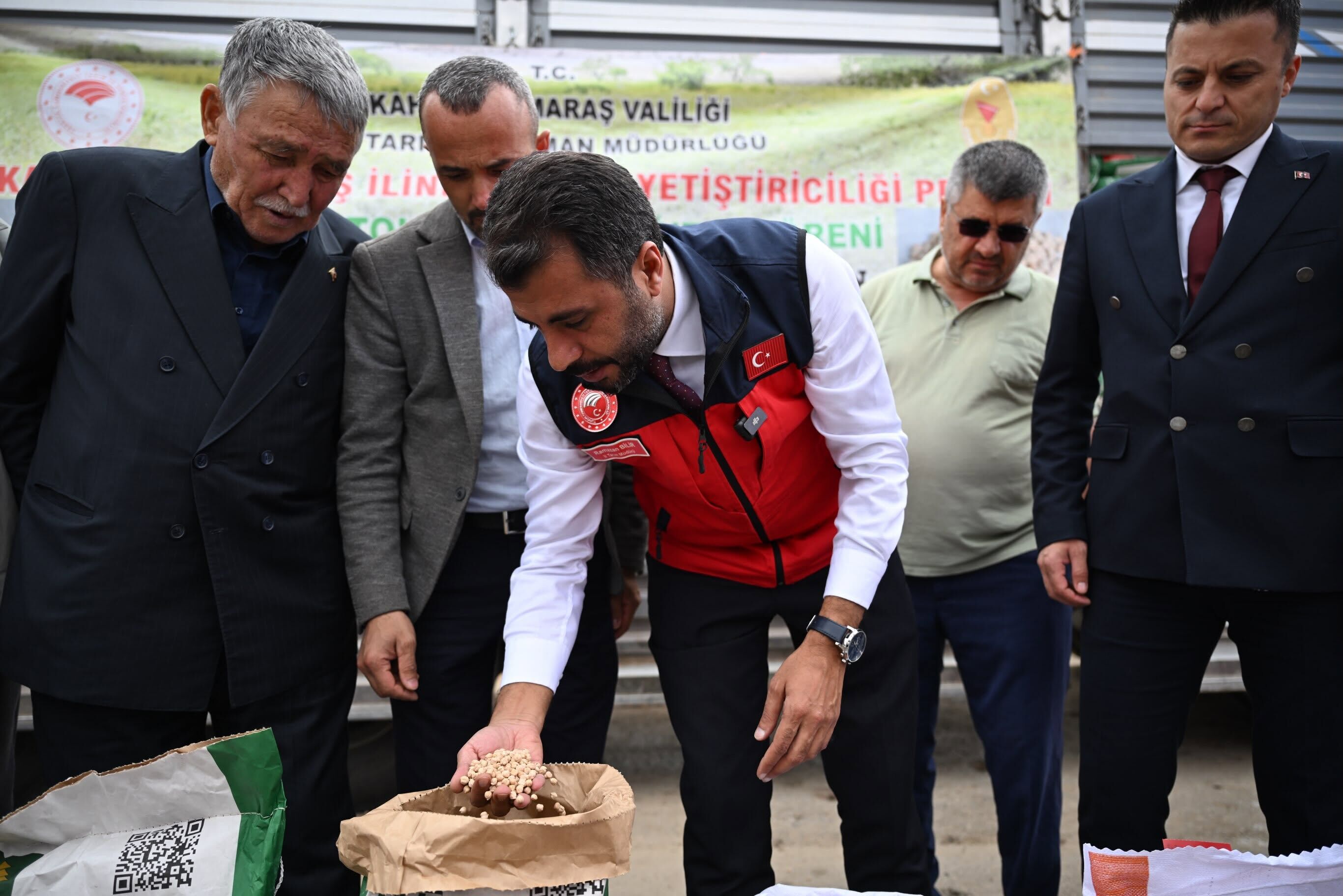 Afşin Dahil 9 İlçede Üreticilere 144 Ton Mercimek Ve Nohut Tohumu Desteği Verildi1