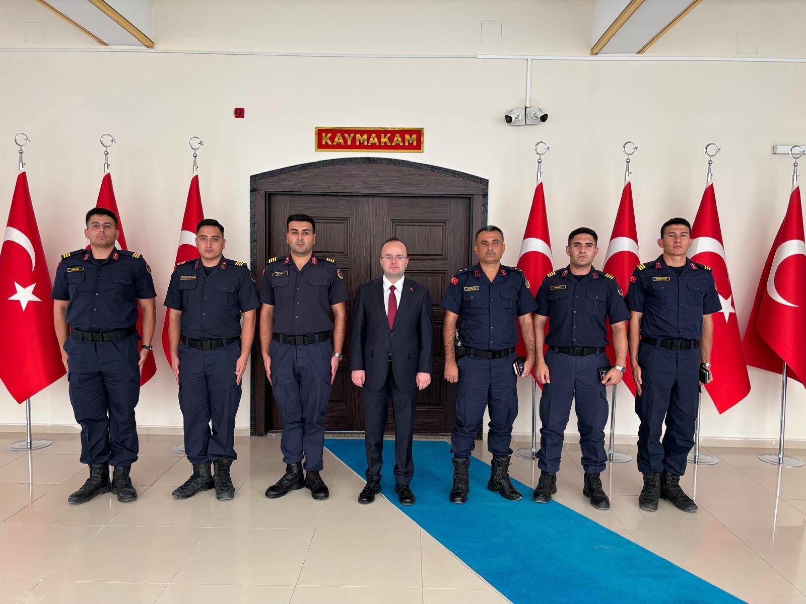 Afşin İlçe Jandarma Komutanı Ve Stajyer Subay Adaylarından Kaymakam Arslantürk’e Ziyaret2