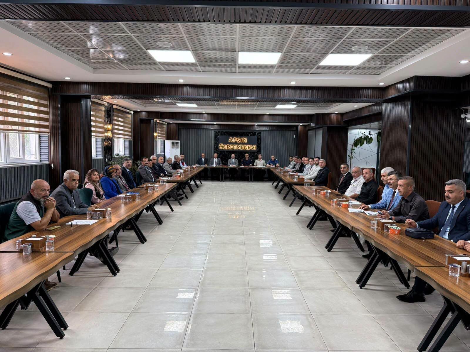 Afşin’de 2026 2027 Eğitim Öğretim Yılı Hayat Boyu Öğrenme Toplantısı Yapıldı3
