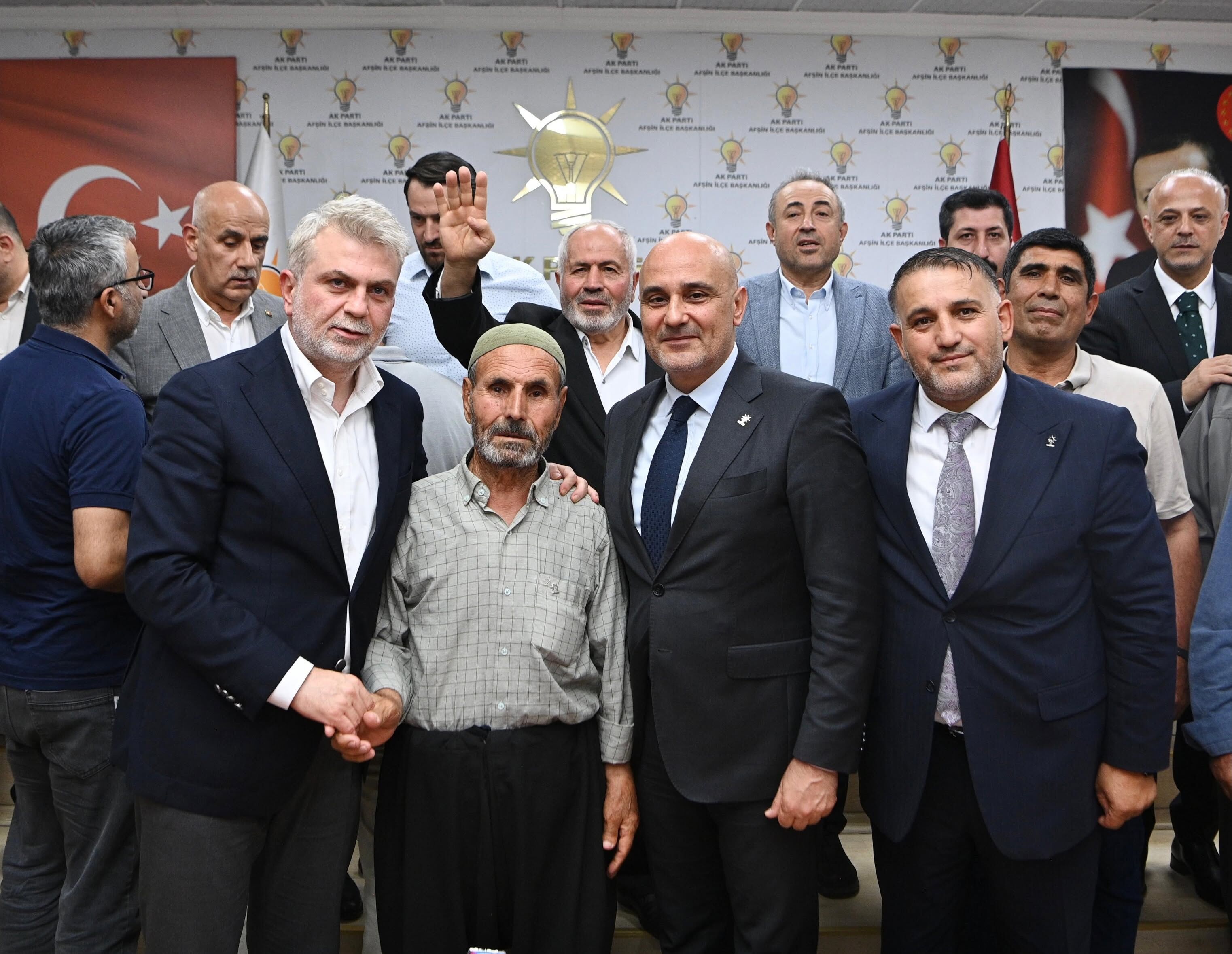 Afşin’de Ak Parti’ye 45 Yeni Üye Katıldı (8)