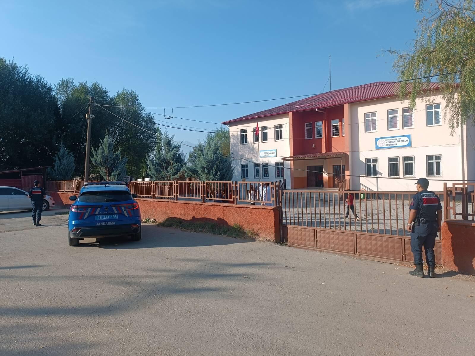 Afşin’de Okul Çevreleri Ve Servislerde Sıkı Denetim (11)