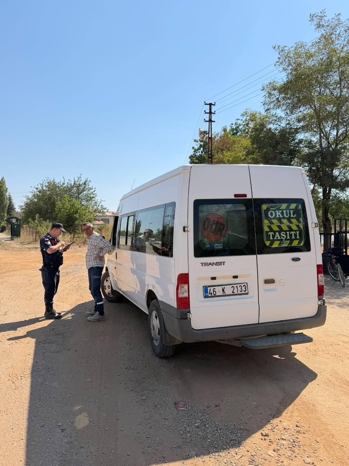 Afşin’de Okul Çevreleri Ve Servislerde Sıkı Denetim (7)