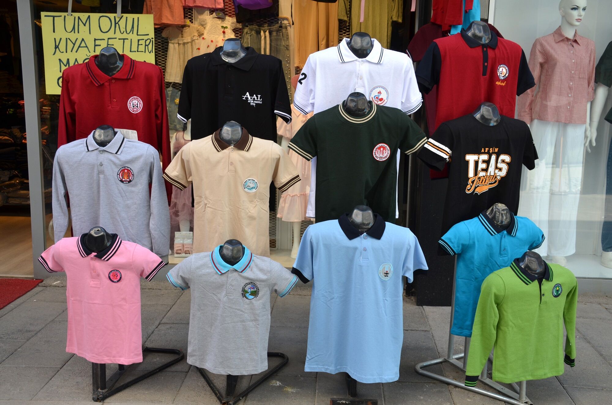 Afşin’de Tüm Okul Kıyafetleri İkizler Activ Baby’de (2)