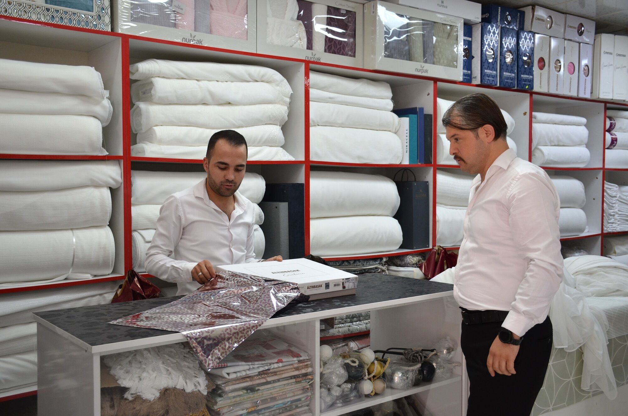 Afşin’de Yeni Adres Vizyon Perde Hizmete Başladı (17)
