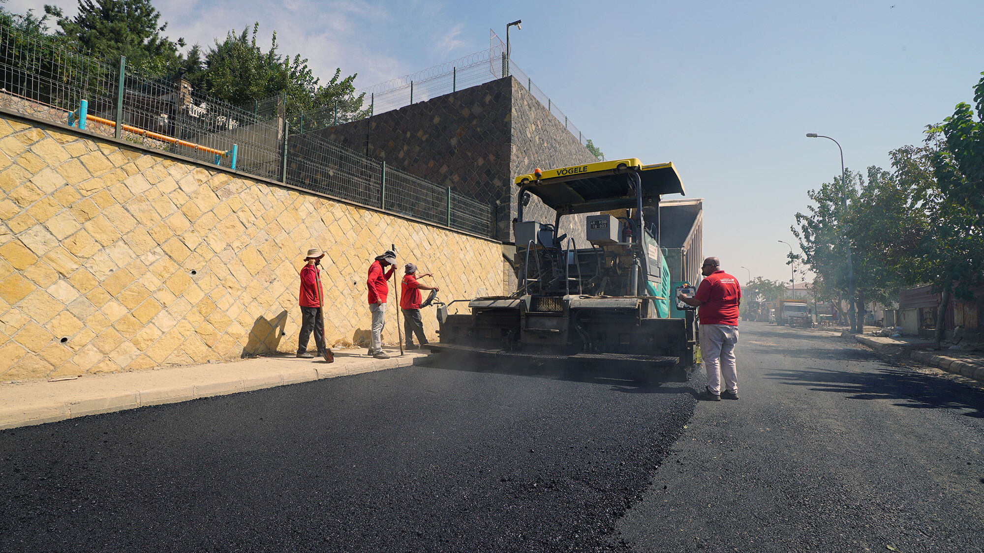 Büyükşehir’den Yeni Haftada 18 Farklı Noktada Asfalt Serimi (2)