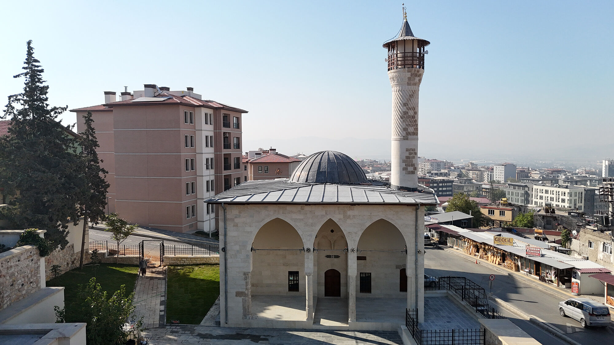 Depremde Hasar Alan 5 Cami Daha Yeniden İbadete Açılıyor (1)