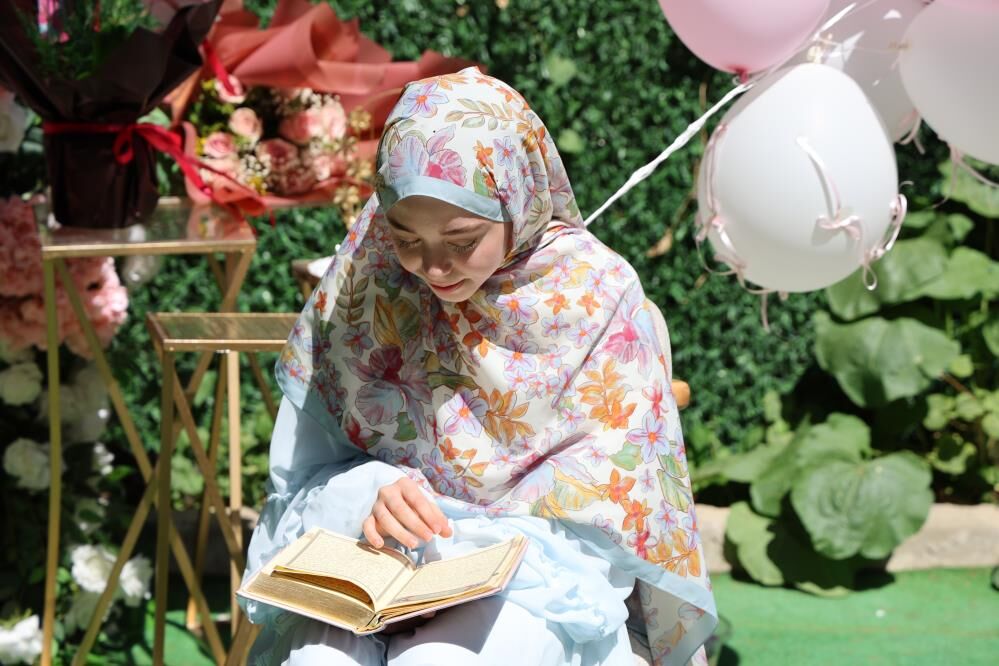 Hafızlığını Tamamlayan Fatma Zehra’dan Doktor Babaya Duygulandıran Sürpriz 3