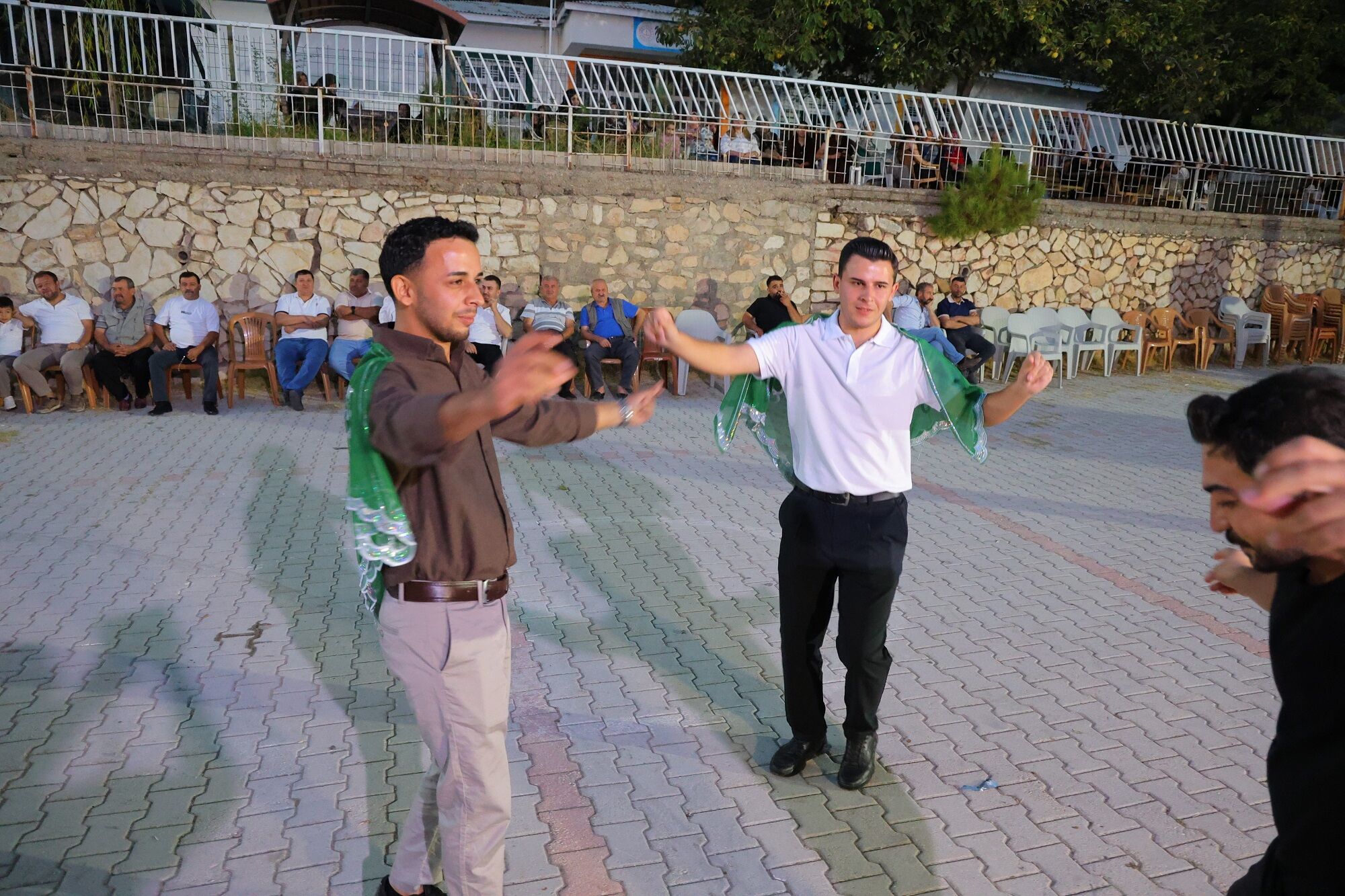 İkiz Kardeşler Vatani Görevlerini Birlikte Yapacak (4)