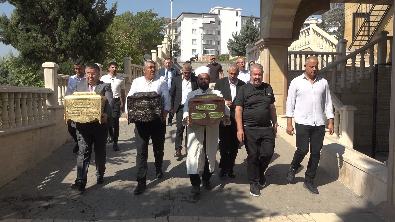 Kabe Örtüleri Ve Mukaddes Emanetler Kahramanmaraş’a Ulaştı (2)