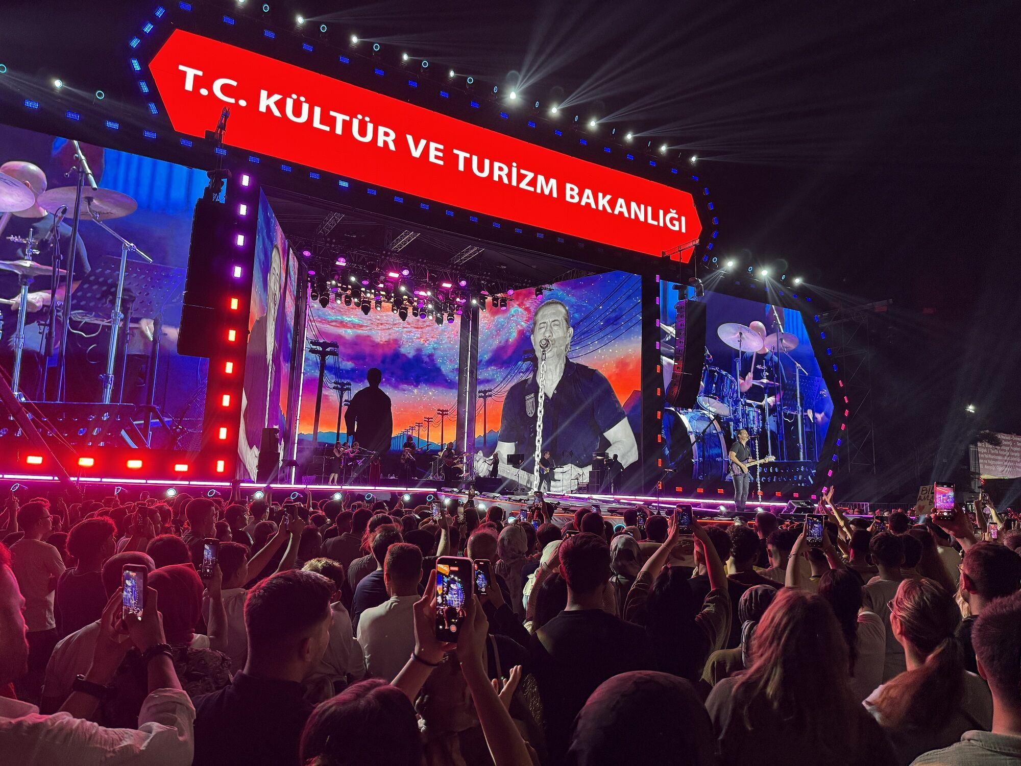 Kahramanmaraş Kültür Yolu Festivali’nde Kıraç Sahne Aldı