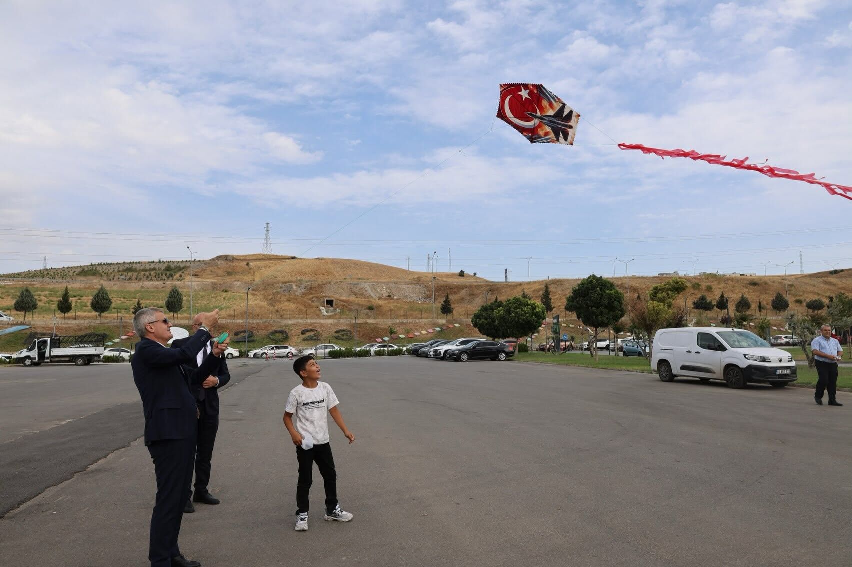 Kahramanmaraş’ta Gazze’deki Çocuklar Için Uçurtmalar Gökyüzüne Bırakıldı (3)