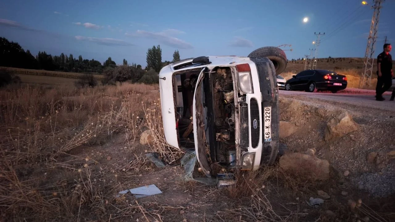 Minibüs Devrildi: 66 Yaşındaki Kadın Hayatını Kaybetti