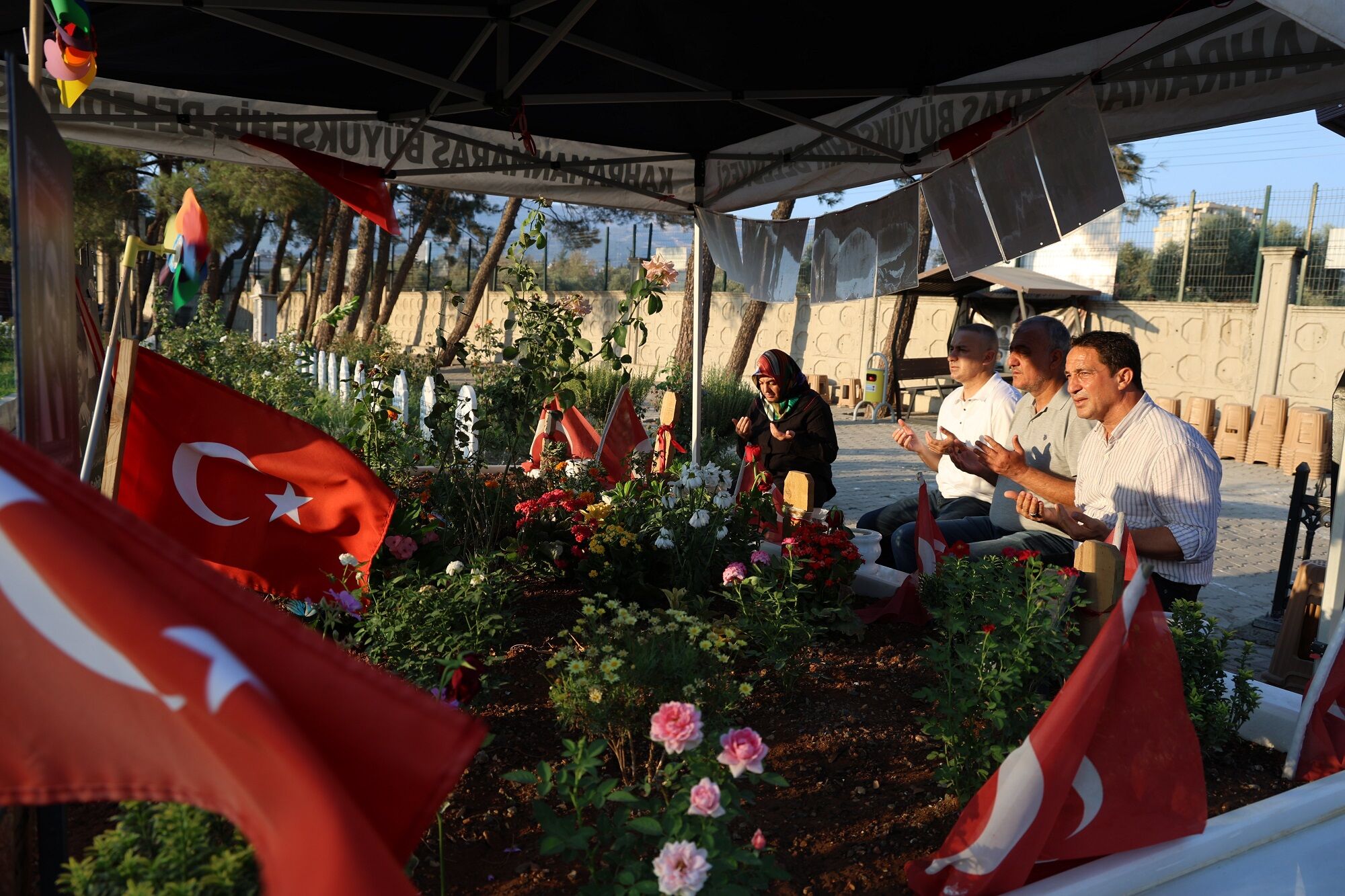 Okul Günü Buruk Başladı Evlatlarının Mezarına Gittiler (1)