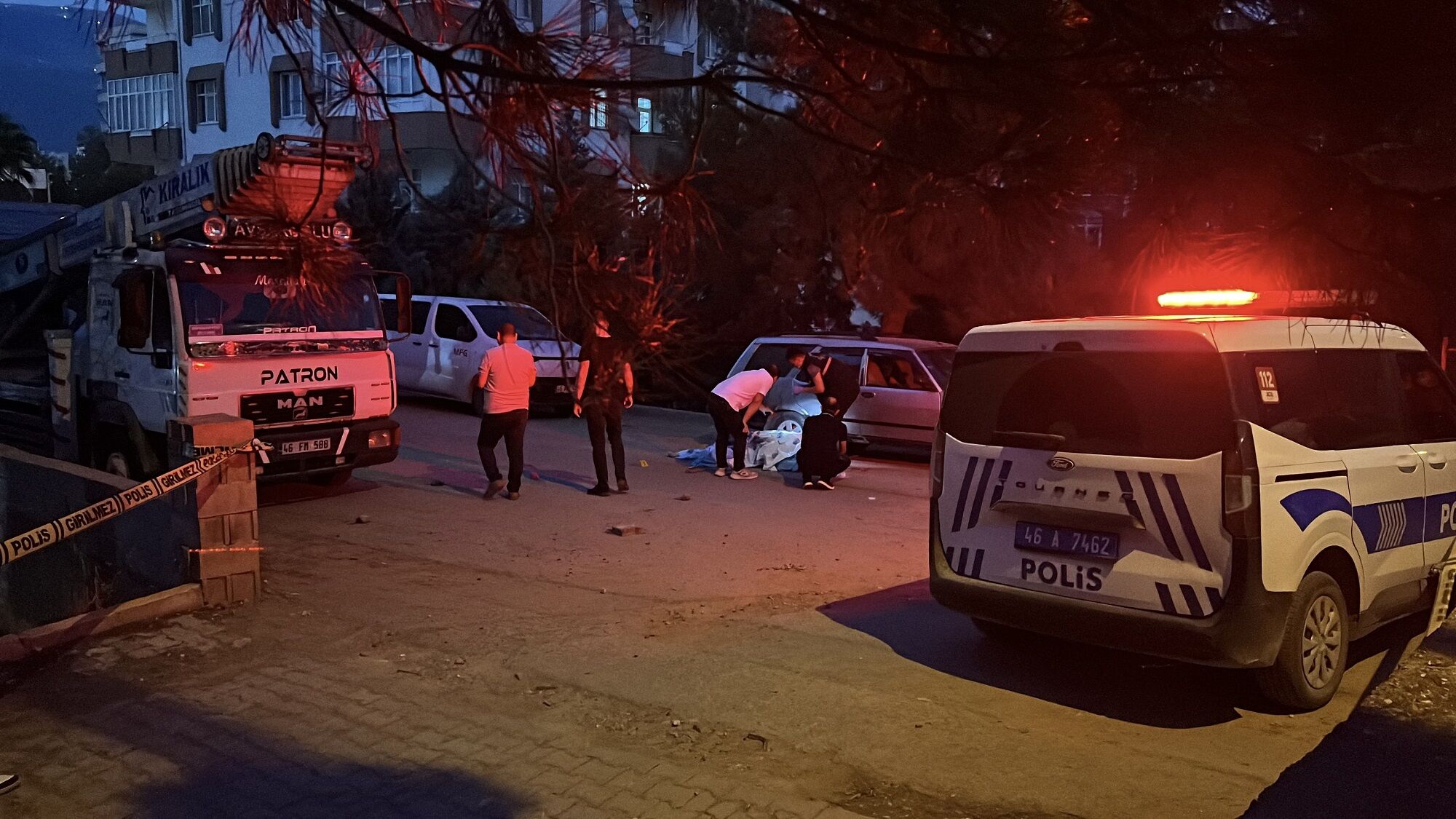 Önce Karısını Öldürdü, Ardından İntihar Etti (7)-1