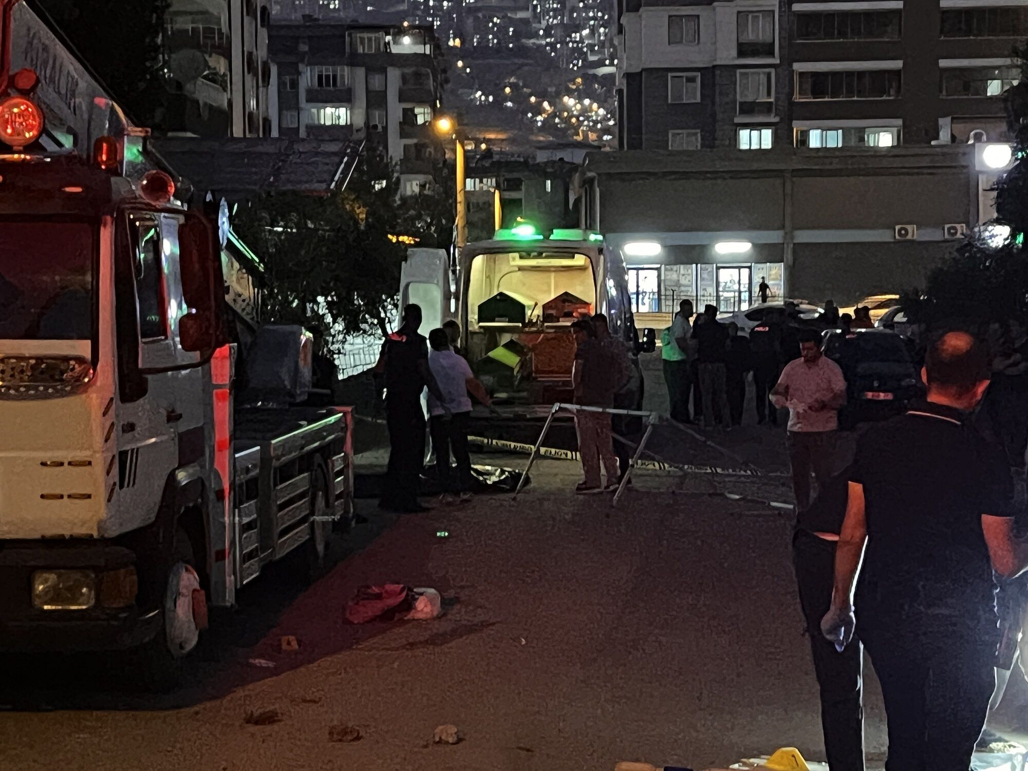 Önce Karısını Öldürdü, Ardından İntihar Etti (9)-1