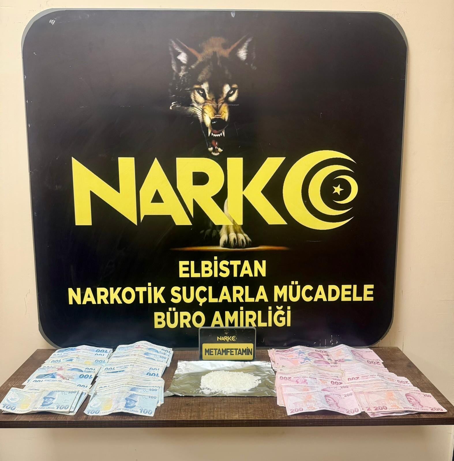 Uyuşturucu Operasyonu 3 Bin 481 Captagon Ele Geçirildi