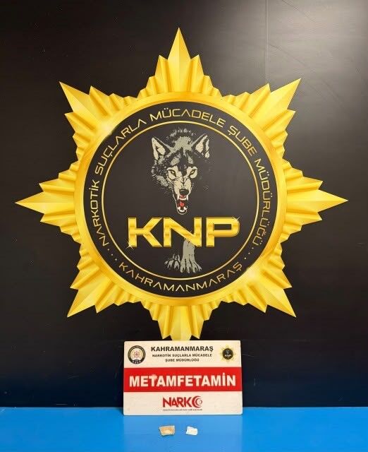 Uyuşturucu Operasyonu 4 Bin 200 Hap Ele Geçirildi, 8 Kişi Tutuklandı (1)