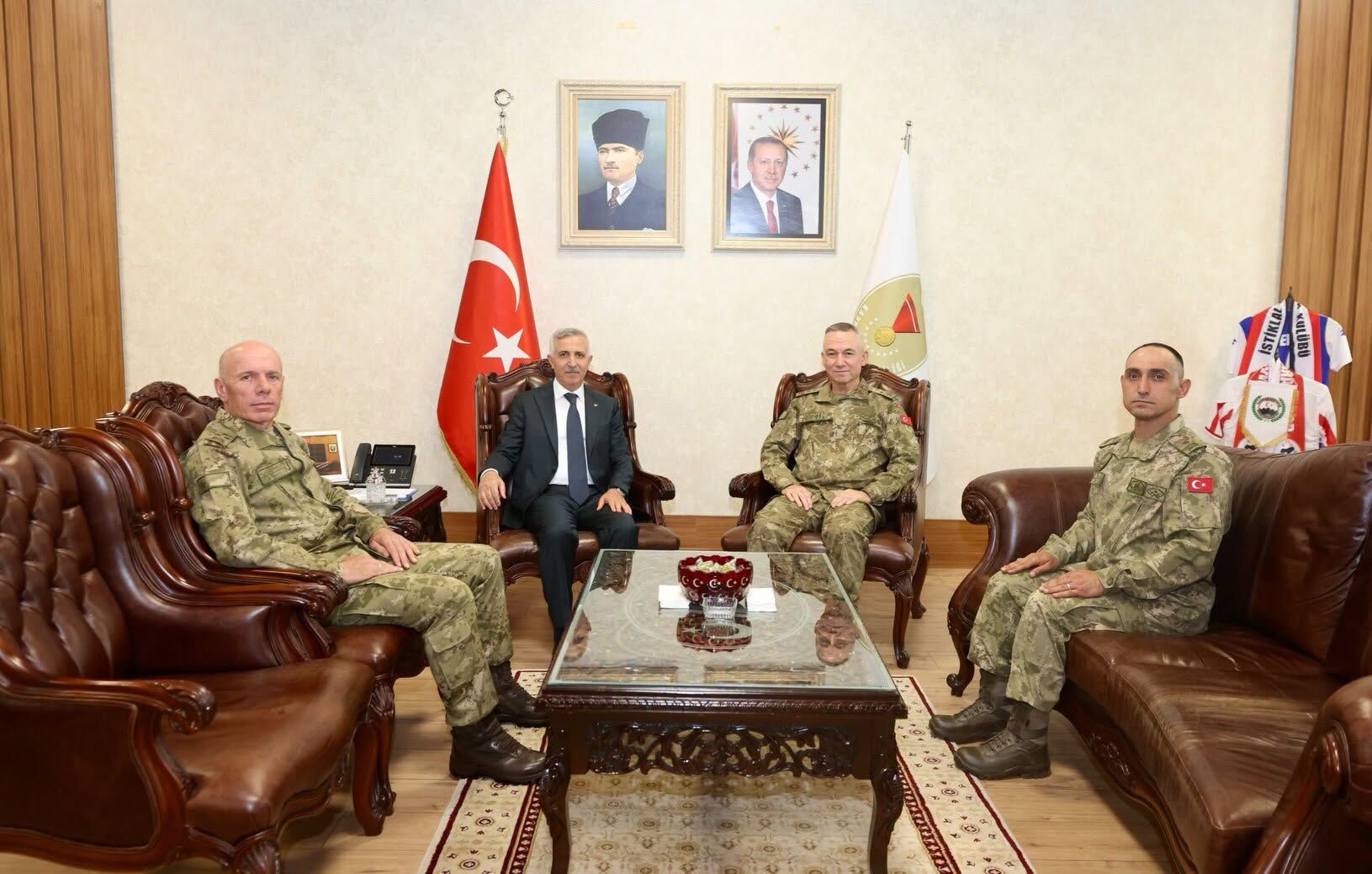 Vali Ünlüer, 2. Ordu Komutanı Korgeneral Yaralı’yı Ağırladı3