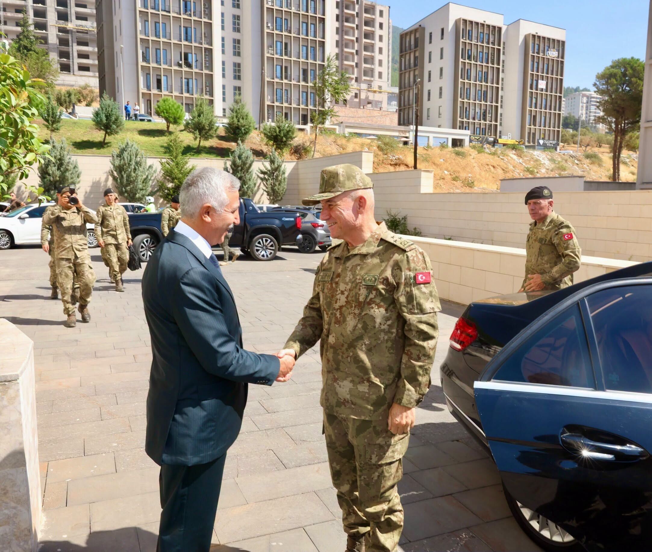 Vali Ünlüer, 2. Ordu Komutanı Korgeneral Yaralı’yı Ağırladı4