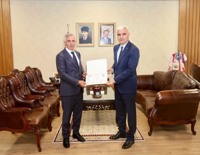 Vali Ünlüer, Görev Değişikliği Öncesi Emniyet Müdürü Hasan Yiğit'i Kabul Etti
