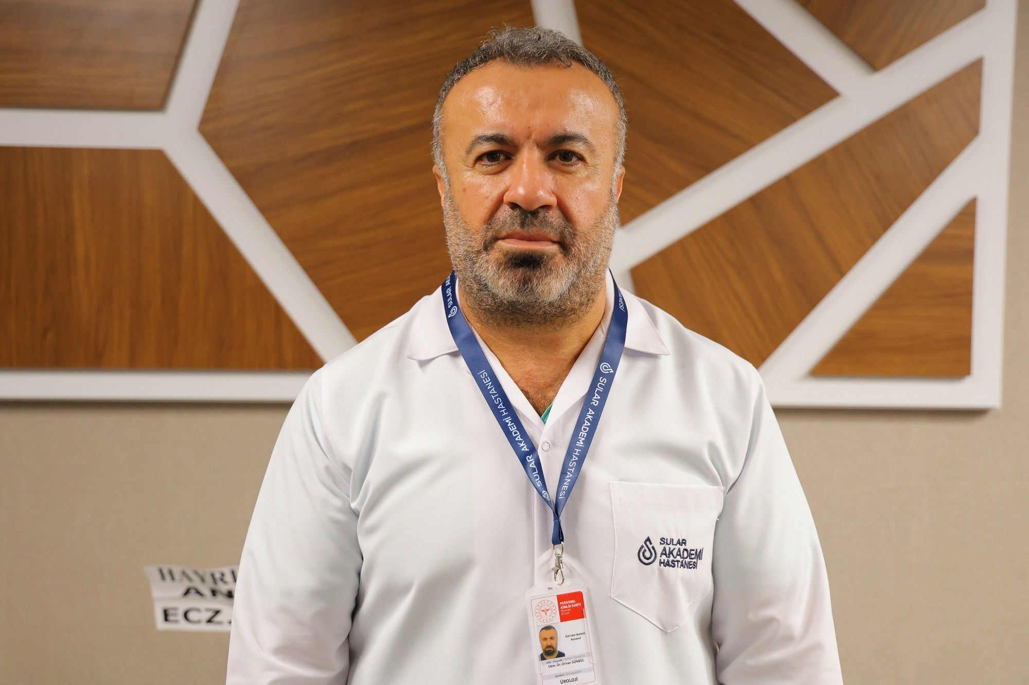 1 Yaşındaki Bebeğin Böbreğinden 2 Santimlik Taş Çıkarıldı (1)