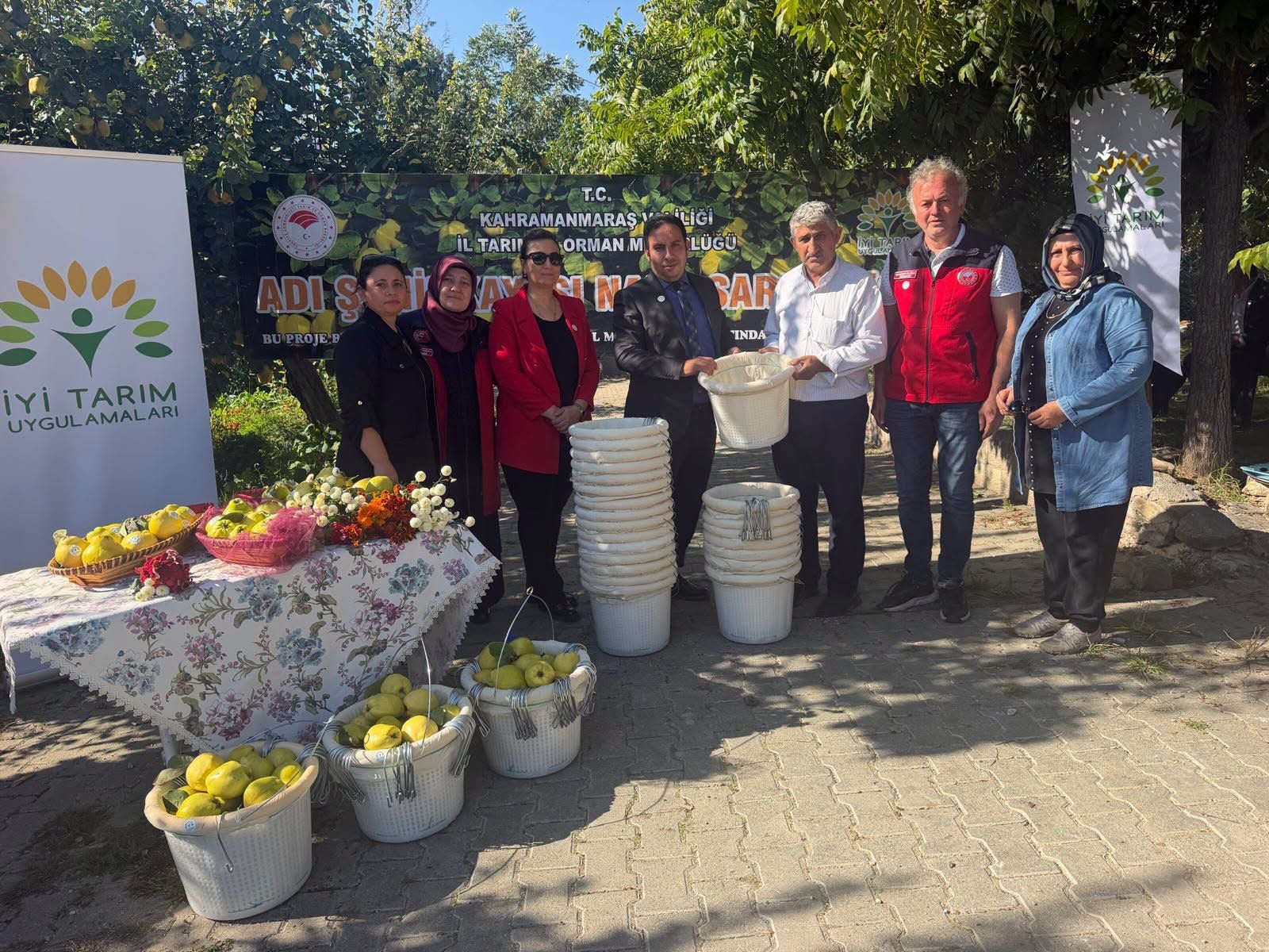 11 Ayva Üreticisine Hasat Desteği 260 Ekipman Dağıtıldı1