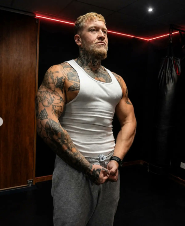 298 Kilodan Bambaşka Birine Dönüştü!-1