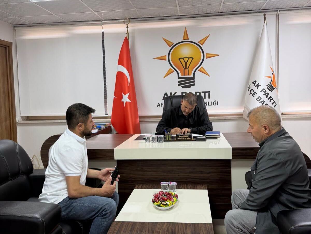 Burhan Karabulut ve Ercan Akçadağ Hemşehrilerini Ağırladı-1