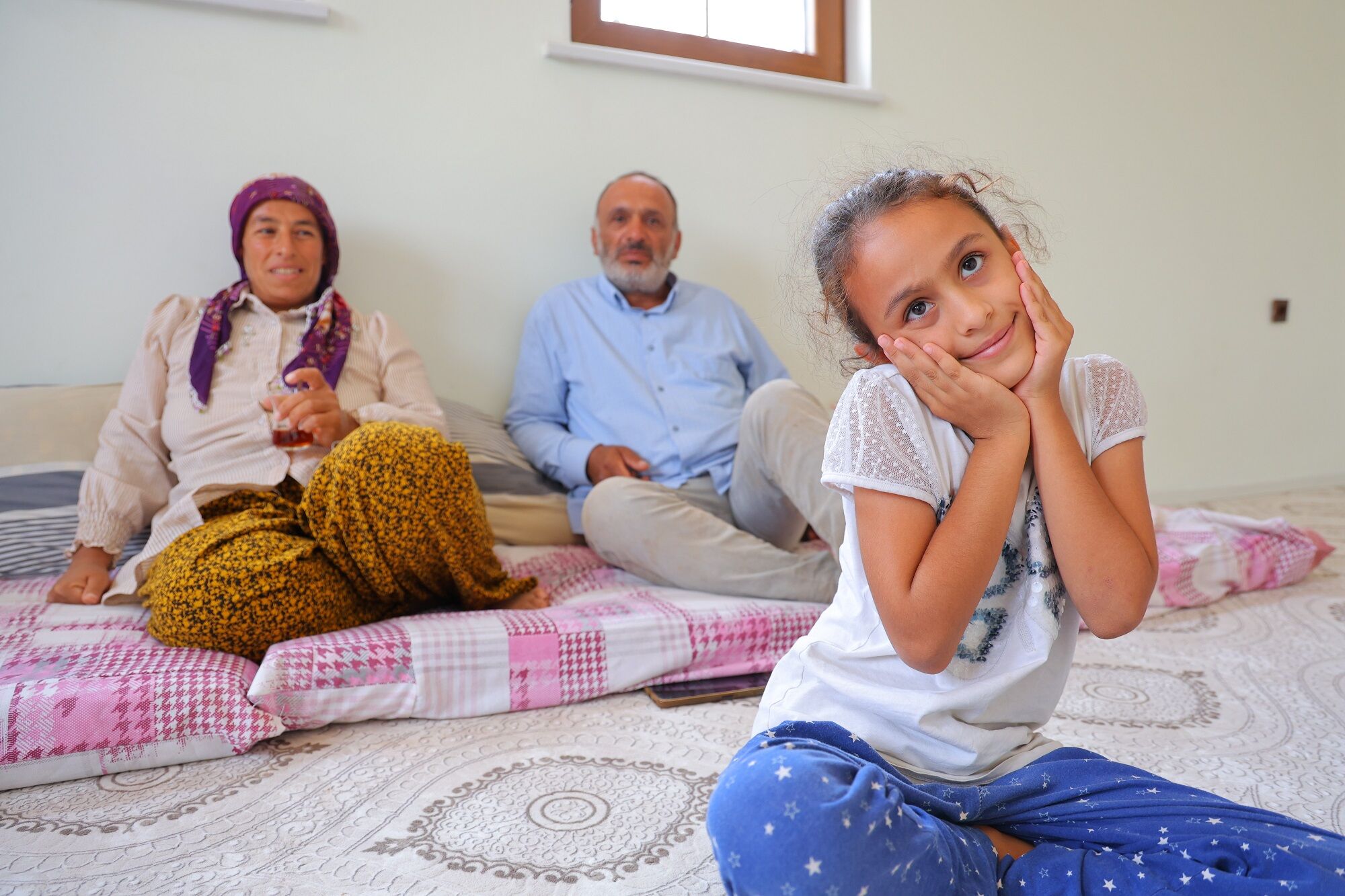 Depremzede Aile Yeni Köy Evinde Hayata Yeniden Tutundu