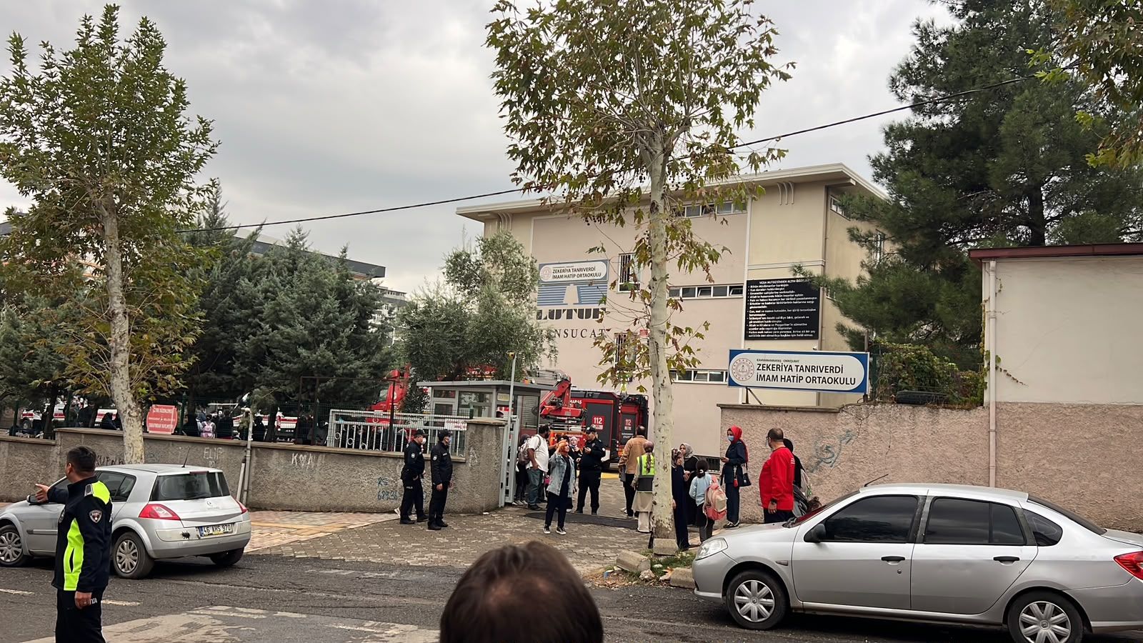 Okul Yanındaki İnşaatta Gaz Sızıntısı! Öğrenciler Hastanelik Oldu