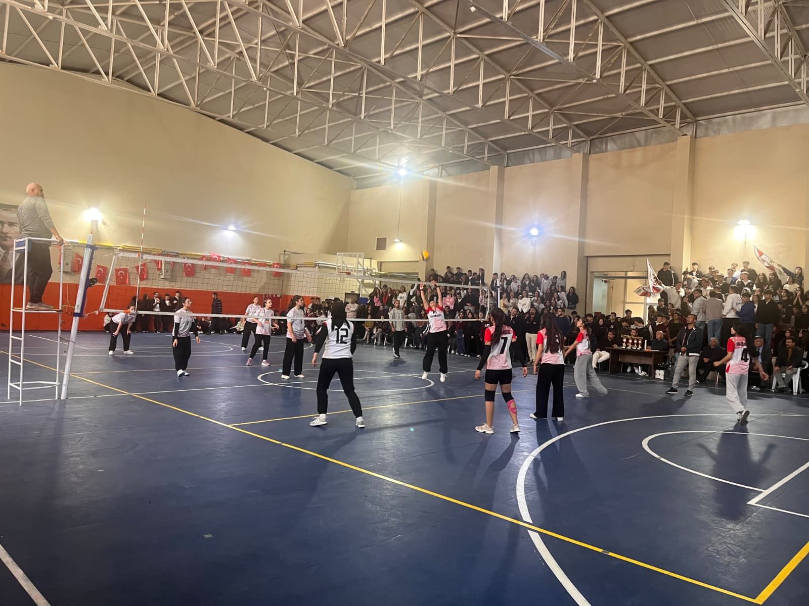 Afşin Anadolu Lisesi Voleybolda İlçe Şampiyonu Oldu (3)