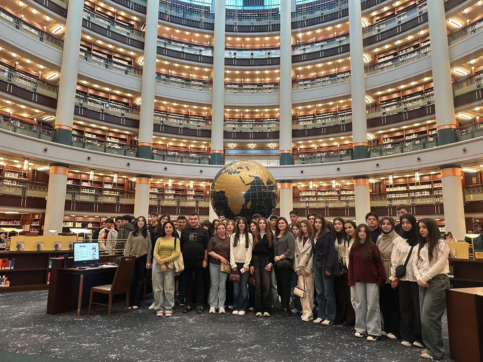 Afşin Fen Lisesi Öğrencileri Ankara’da Tarih, Kültür Ve Bilimle Buluştu (1)