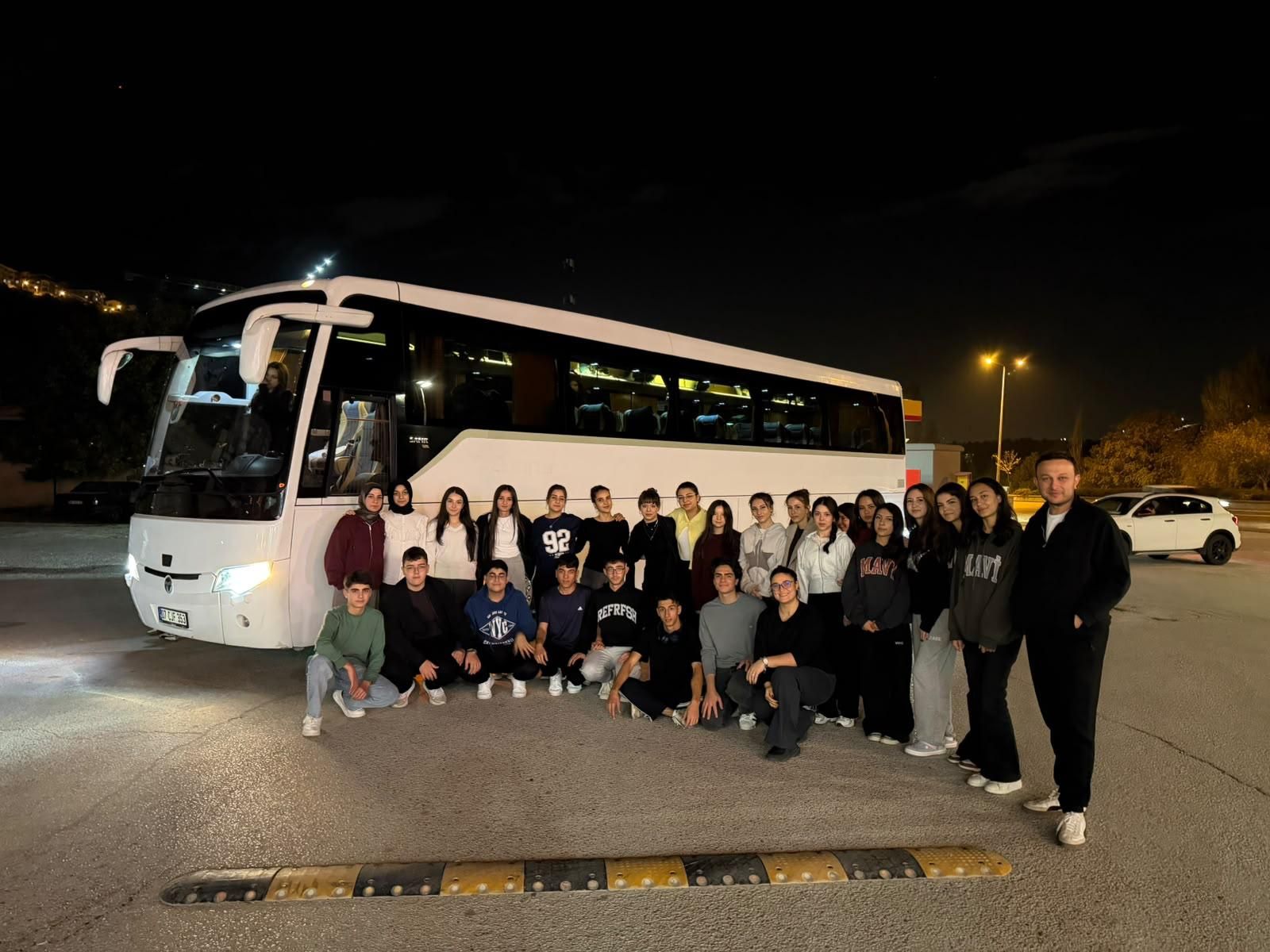 Afşin Fen Lisesi Öğrencileri Ankara’da Tarih, Kültür Ve Bilimle Buluştu (4)