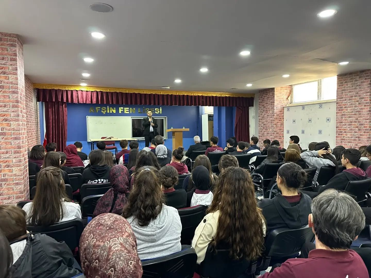 Afşin Fen Lisesi’nde Öğrencilere “Sevgi Ve Saygı” Buluşması1