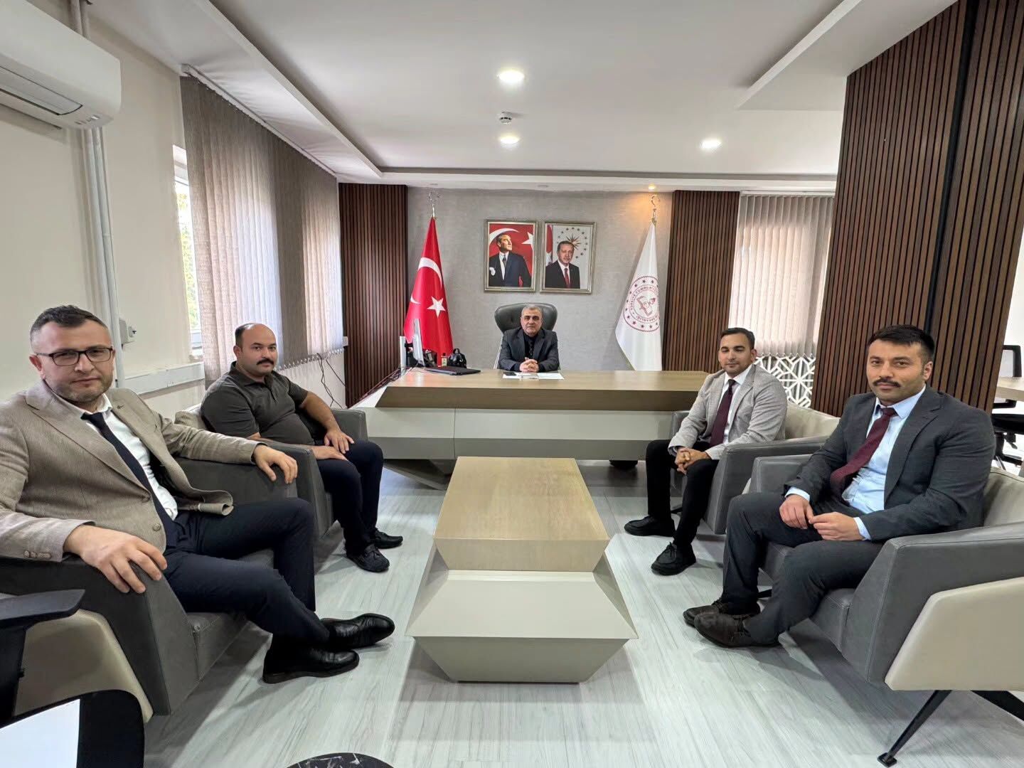 Afşin İlçe Milli Eğitim Müdürü Özdemir’e Hayırlı Olsun Ziyaretleri4
