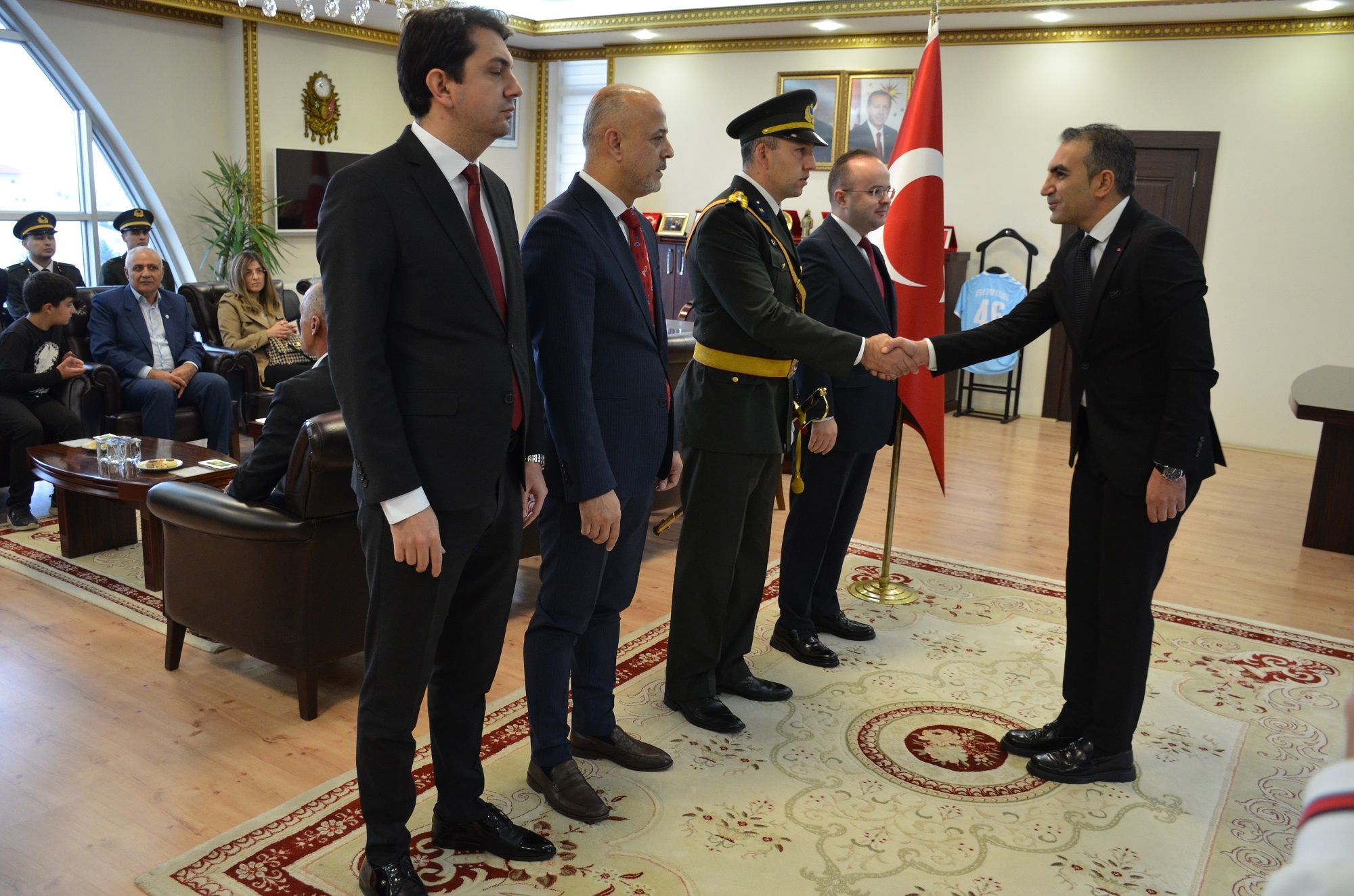 Afşin’de 29 Ekim Cumhuriyet Bayramı Tebrikleri Kaymakamlıkta Kabul Edildi (10)