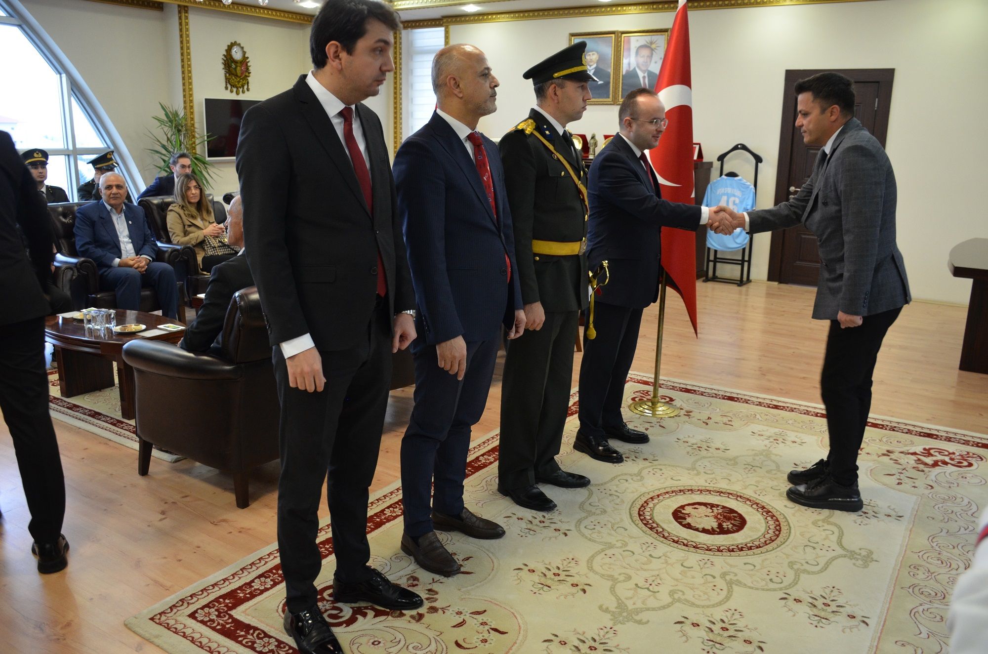 Afşin’de 29 Ekim Cumhuriyet Bayramı Tebrikleri Kaymakamlıkta Kabul Edildi (11)
