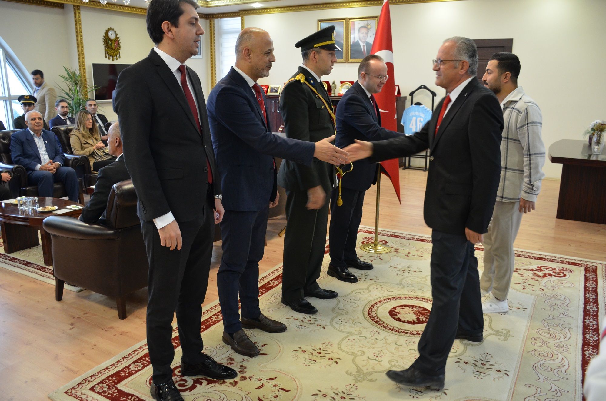 Afşin’de 29 Ekim Cumhuriyet Bayramı Tebrikleri Kaymakamlıkta Kabul Edildi (13)