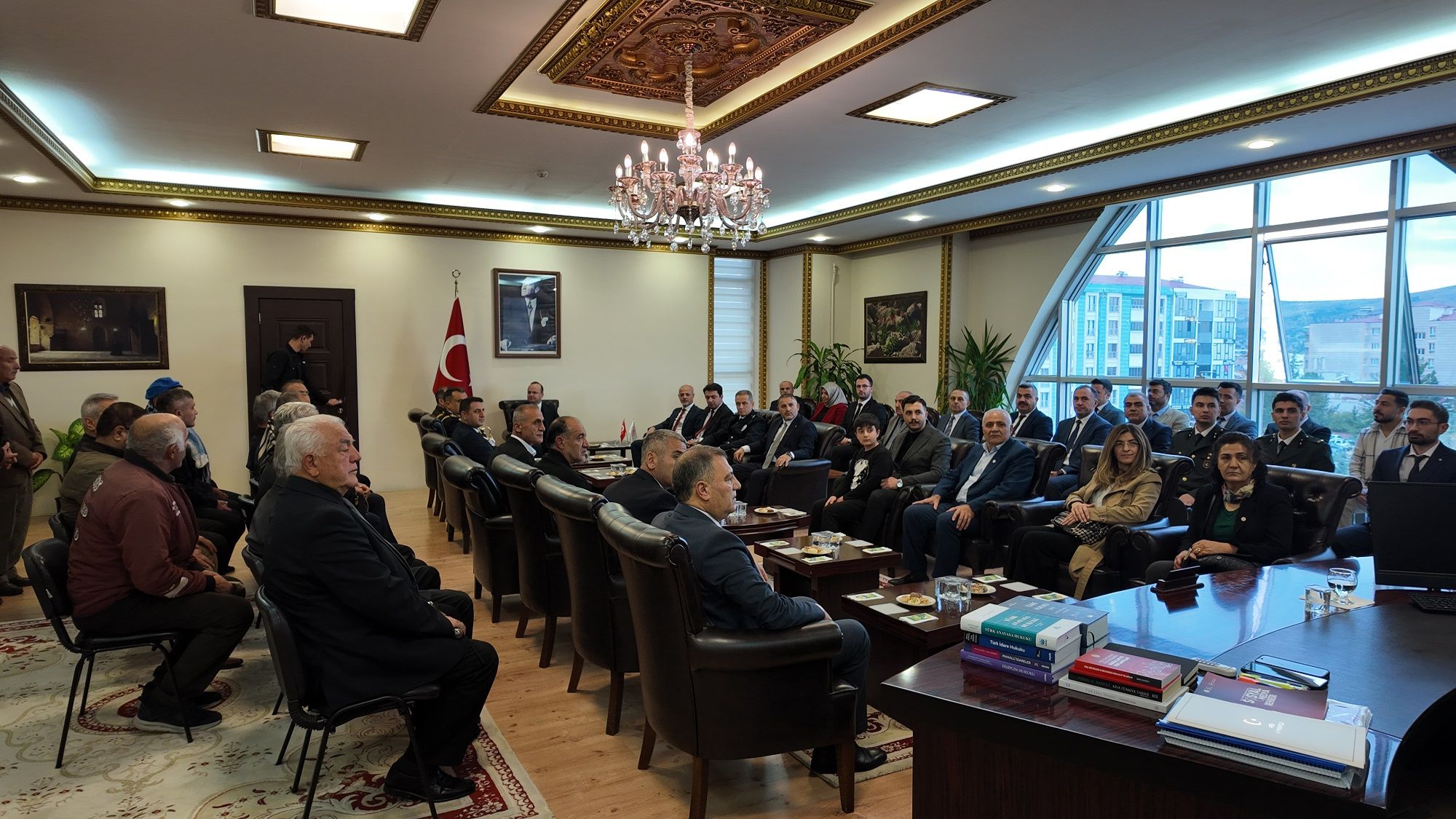 Afşin’de 29 Ekim Cumhuriyet Bayramı Tebrikleri Kaymakamlıkta Kabul Edildi (2)