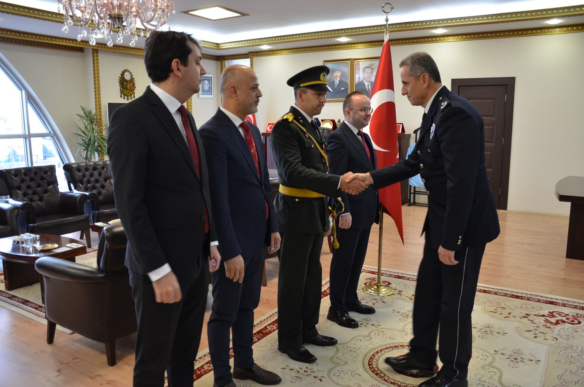 Afşin’de 29 Ekim Cumhuriyet Bayramı Tebrikleri Kaymakamlıkta Kabul Edildi (4)