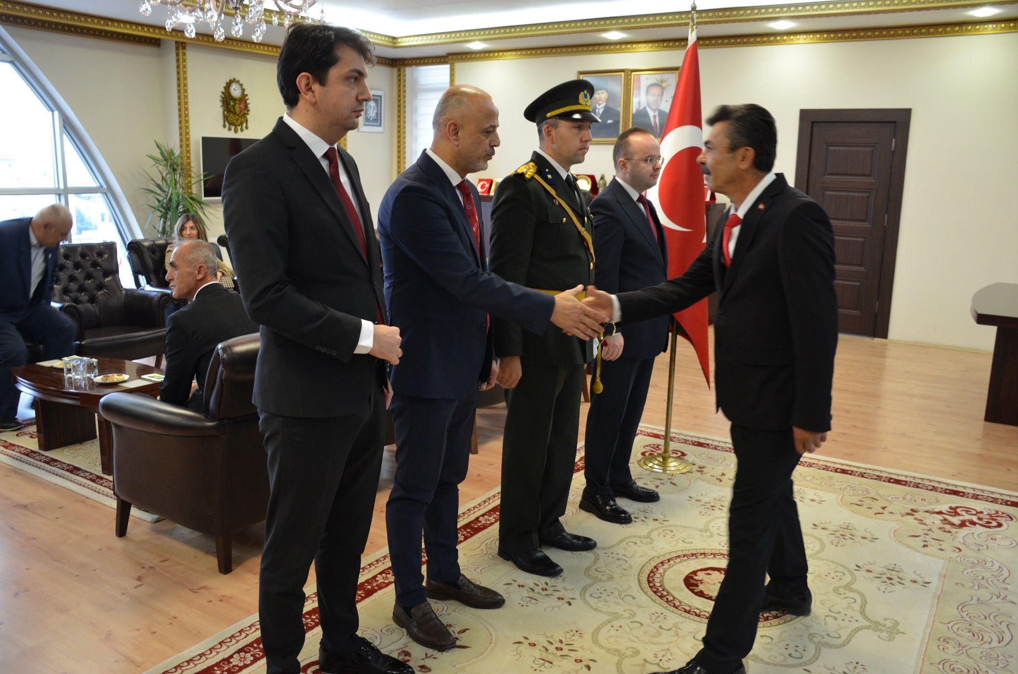 Afşin’de 29 Ekim Cumhuriyet Bayramı Tebrikleri Kaymakamlıkta Kabul Edildi (8)
