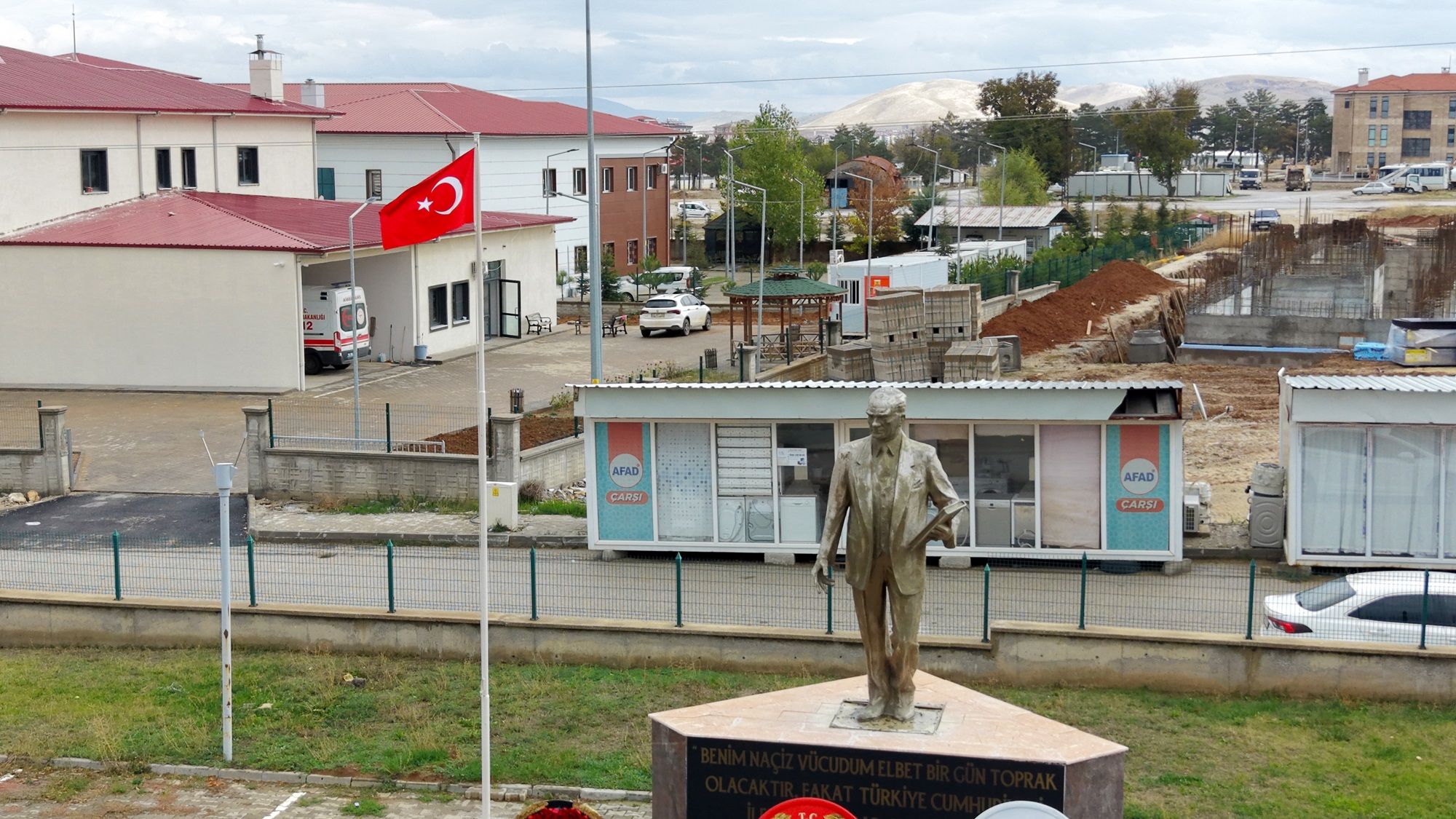 Afşin’de Cadde Ve Sokaklar Türk Bayraklarıyla Donatıldı (10)