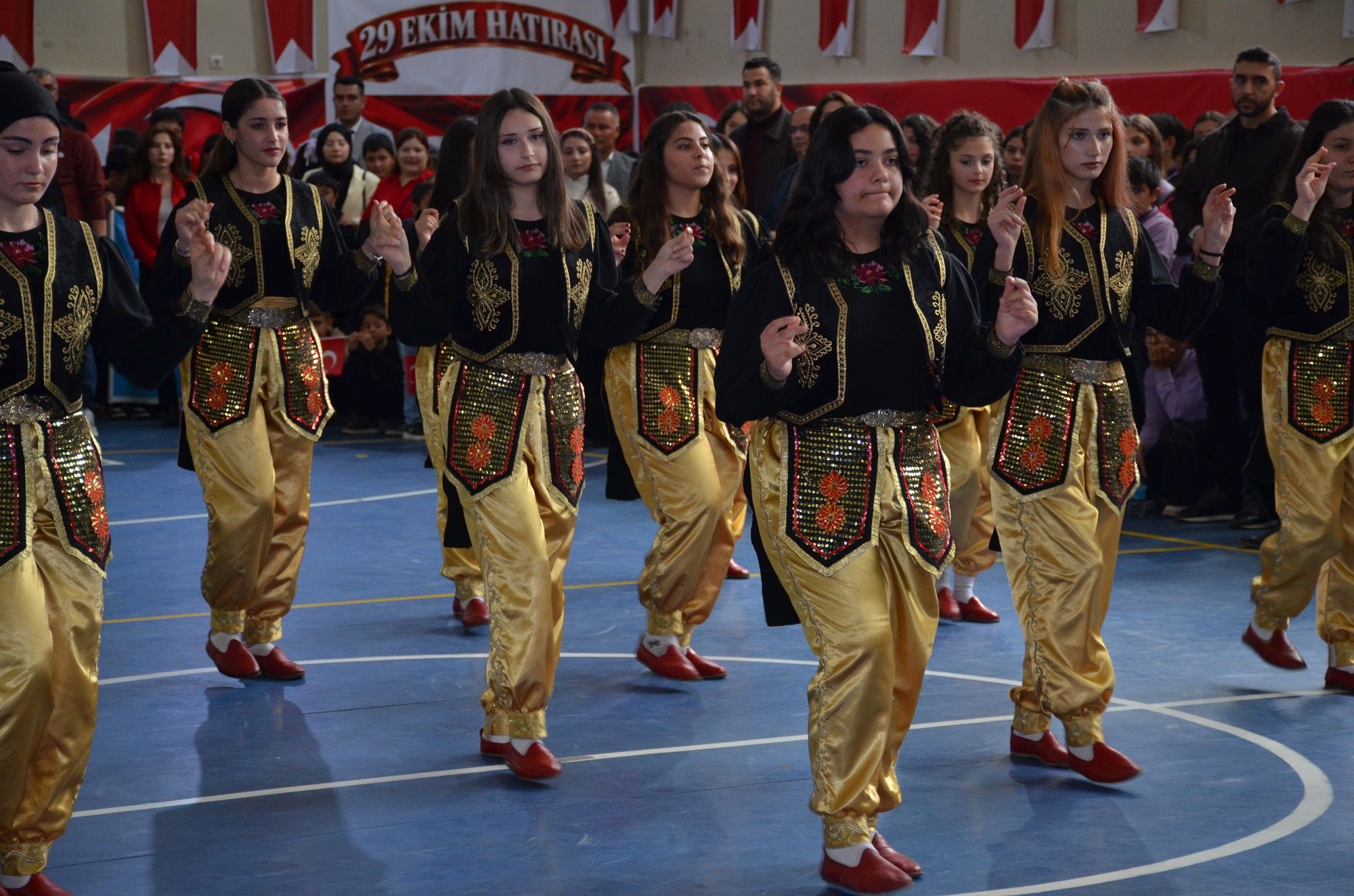 Afşin’de Cumhuriyet’in 103. Yılı Büyük Coşkuyla Kutlandı (14)