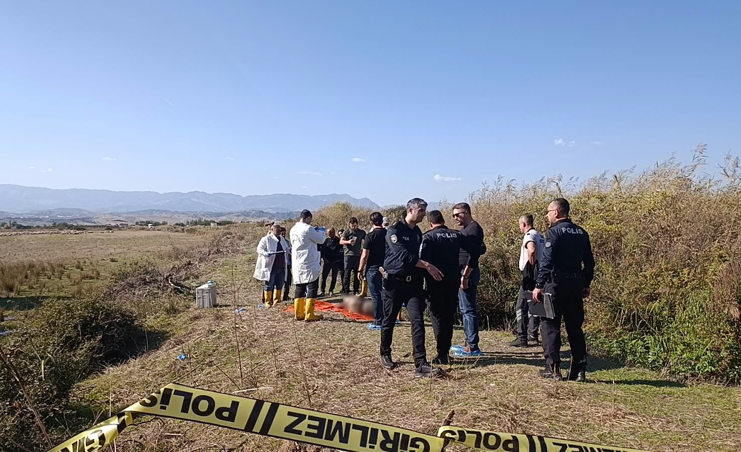 Dere İçerisinde Çürümüş Erkek Cesedi Bulundu (3)